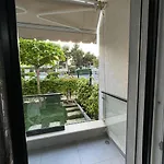 Valamar Residenc , Roan Apartment, Gjiri I Lalzit, Albania Casa de Férias *