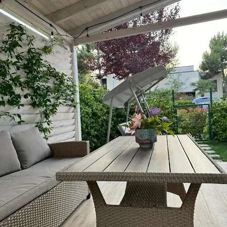 Valamar Residenc , Roan Apartment, Gjiri I Lalzit, Albania Holiday home *